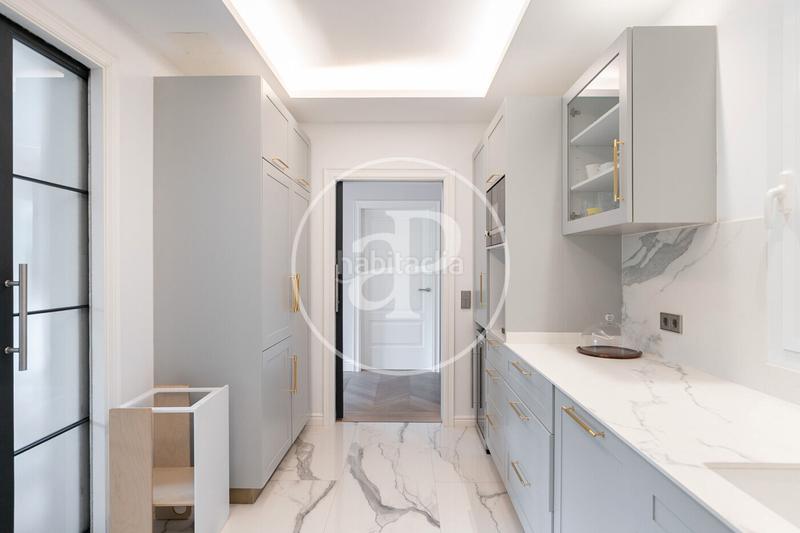 Foto a8f30e3a-6d82-4536-b0fd-f6c7570fbfa2. Piso  en venta en leixample esquerra en L´Antiga Esquerra de l´Eixample Barcelona
