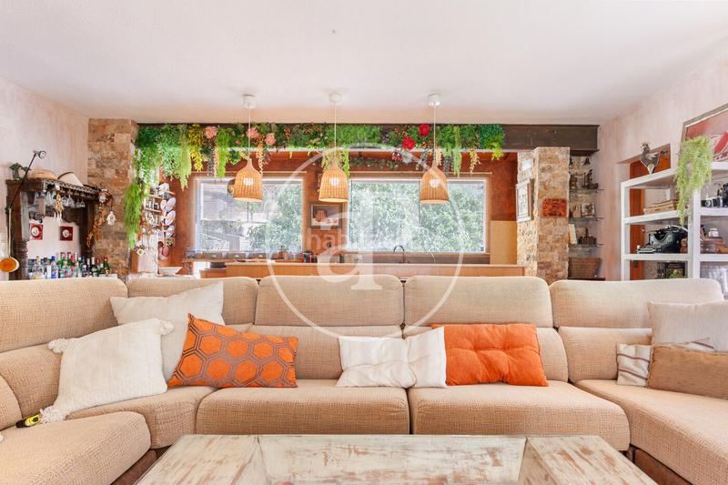 Foto a69810a8-8934-40bc-92fa-989e1de1cb62. Casa chalet independiente en venta en Benferri