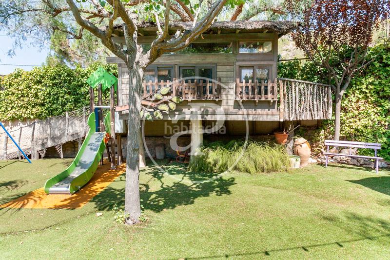 Foto e0583253-84f5-4175-a1ad-f87f601af28d. Casa chalet independiente en venta en Benferri