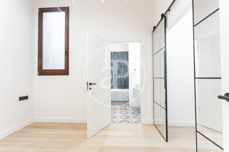 Foto 2b8869a4-c34f-418a-9071-ca8dab716996. Piso  en venta en calle sant jacint en St. Pere - Sta. Caterina - El Born Barcelona