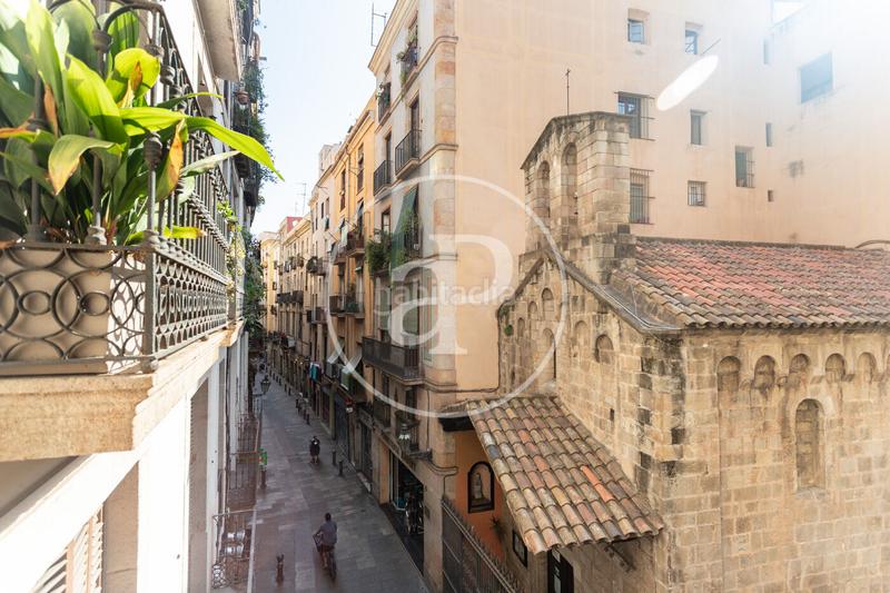 Foto 52a9801d-3cbf-4ec4-9e97-b4ac1389efb7. Piso  en venta en calle sant jacint en St. Pere - Sta. Caterina - El Born Barcelona