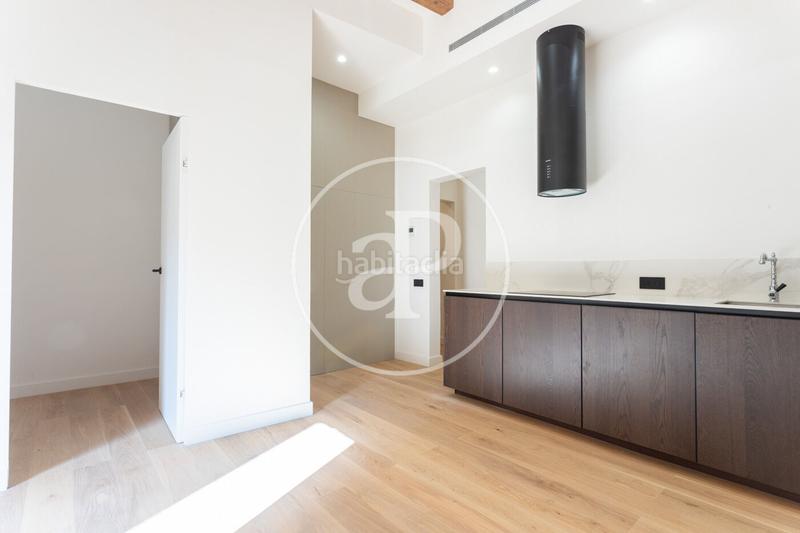 Foto 7cc9d3d6-0b0e-42f9-a8e2-88fff6f2cbcd. Piso  en venta en calle sant jacint en St. Pere - Sta. Caterina - El Born Barcelona