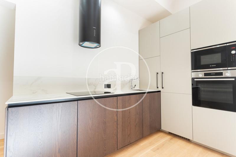 Foto b01c526a-97e6-4fe3-987a-8a8e593745d4. Piso  en venta en calle sant jacint en St. Pere - Sta. Caterina - El Born Barcelona