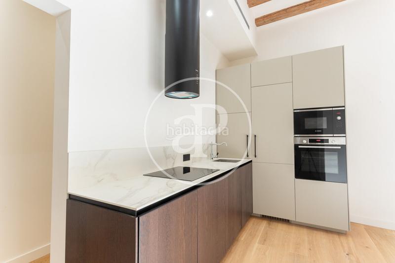 Foto be9f496e-7511-4794-af54-c658213091c8. Piso  en venta en calle sant jacint en St. Pere - Sta. Caterina - El Born Barcelona