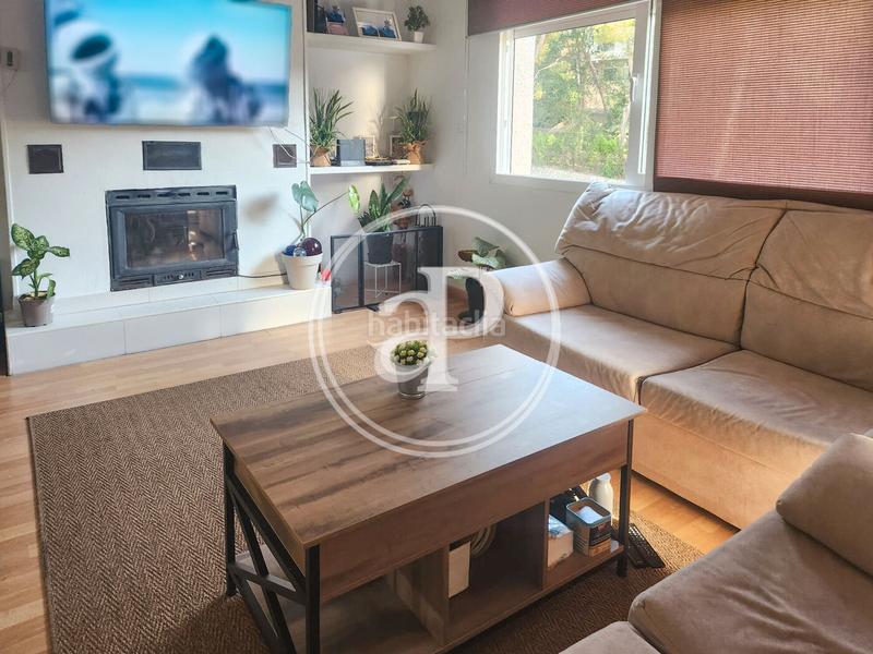 Foto c2a6ece3-db8b-4801-b6ed-10231e065070. Casa chalet independiente en venta en cumbres de calicanto en Godelleta