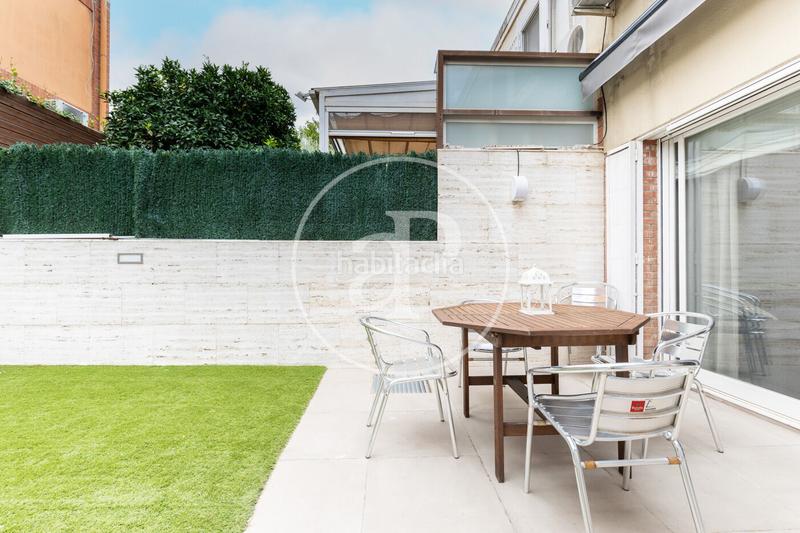 Foto 0406b9d8-1bda-41ec-bd4e-d2398d2bdeb5. Casa a schiera con riscaldamento parcheggio piscina in Cerdanyola del Vallès