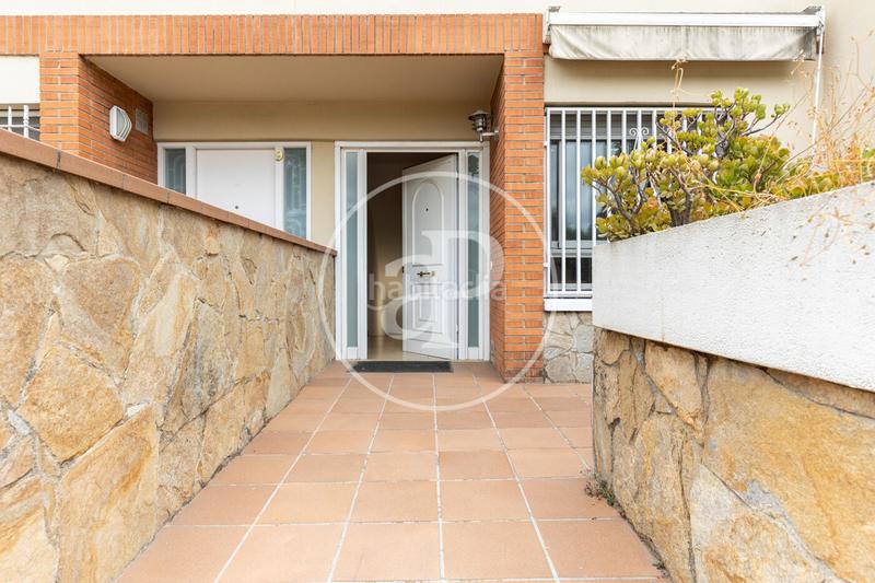 Foto 28c4be67-29ef-4f4b-9327-c95fd08a9057. Casa a schiera con riscaldamento parcheggio piscina in Cerdanyola del Vallès