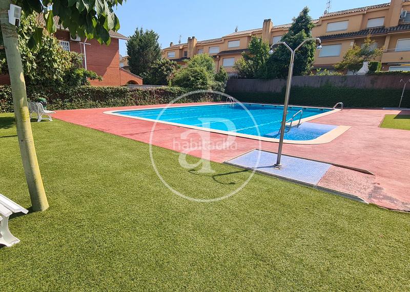 Foto 749ee353-449b-4029-b7eb-c1b7974b5a07. Casa a schiera con riscaldamento parcheggio piscina in Cerdanyola del Vallès