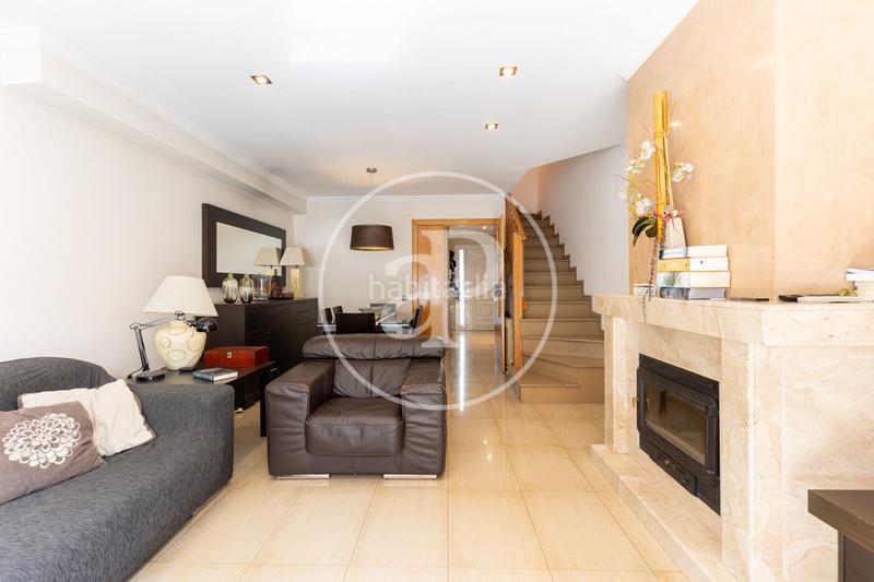 Foto 90b721a9-5551-4cbe-8ced-70e45077f62e. Casa a schiera con riscaldamento parcheggio piscina in Cerdanyola del Vallès