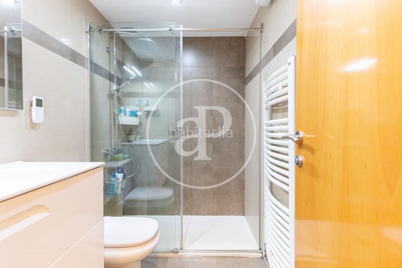 Foto ada9629b-2cb2-4932-8878-9acc34d01902. Casa a schiera con riscaldamento parcheggio piscina in Cerdanyola del Vallès