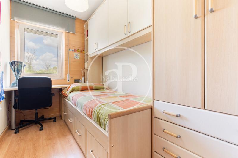 Foto cd10d1f5-f5a4-4e44-8572-5bb82632fe7e. Casa a schiera con riscaldamento parcheggio piscina in Cerdanyola del Vallès