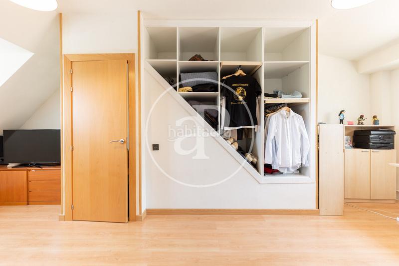 Foto cec5c500-ffa2-493e-acca-f5747ab5ba05. Casa a schiera con riscaldamento parcheggio piscina in Cerdanyola del Vallès