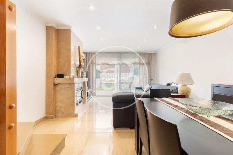 Foto eae400aa-b877-4825-9c9f-cd143a301939. Casa a schiera con riscaldamento parcheggio piscina in Cerdanyola del Vallès