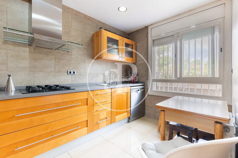 Foto fc398cb0-0170-4df6-b4ff-a42291f44eca. Casa a schiera con riscaldamento parcheggio piscina in Cerdanyola del Vallès