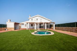 Casa a Saboya. Chalet en venta en alboraya  partida de saboya