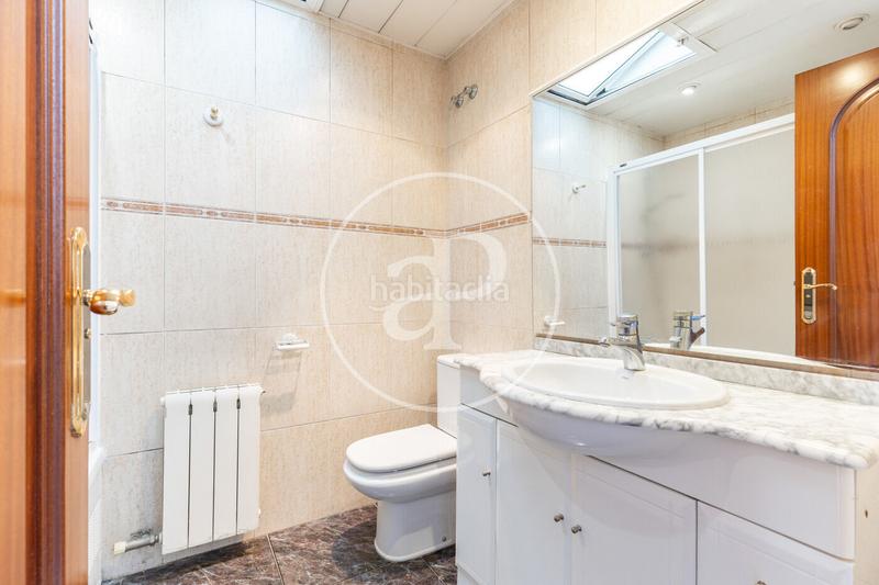 Foto a24429e2-9466-4aa4-af75-a375a1dc3112. Casa adosada casa unifamiliar en venta en Centre-Cordelles Cerdanyola del Vallès