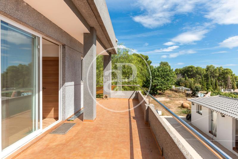 Foto 815fd084-f7ca-4c22-b8b0-926cfff7617c. Casa chalet independiente en venta en cumbres de calicanto en Godelleta