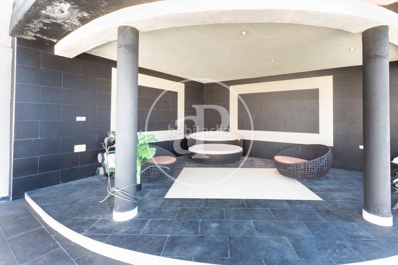 Foto 07df9651-57d7-47cc-8148-ffd282debfeb. Casa chalet independiente en venta en monserrat en Corbins