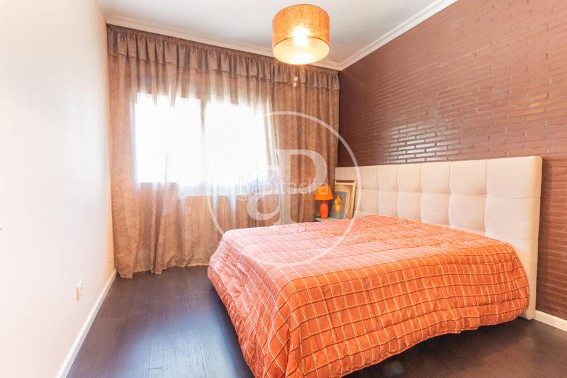 Foto 3288bb0c-4c29-474e-96fe-89ec9a8a0e6b. Casa chalet independiente en venta en monserrat en Corbins
