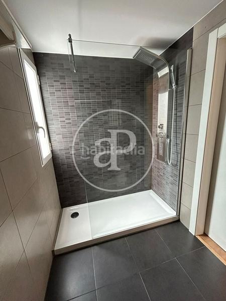 Foto f54055f4-5cda-4ee4-8874-bddc65c76ff8. Alquiler piso  en alquiler en Malilla en Malilla Valencia