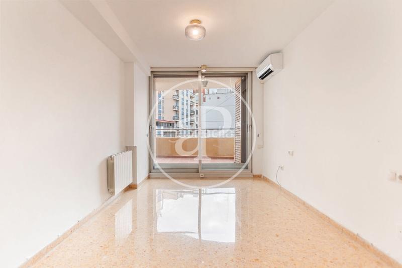 Foto 7d88d5e2-77d3-4ad2-a8b8-2045dde2fd5f. Alquiler piso  en alquiler en san francesc en Valencia