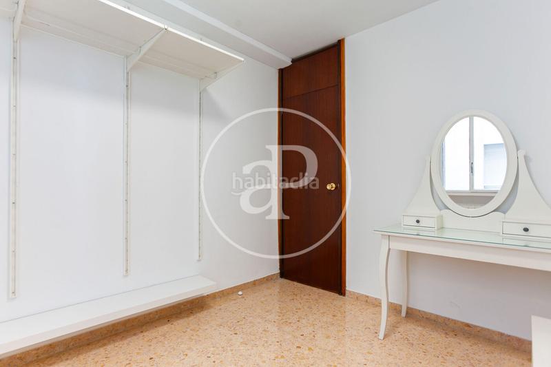 Foto 8df1c06a-272b-4b88-9b64-092eb6d4a697. Alquiler piso  en alquiler en san francesc en Valencia