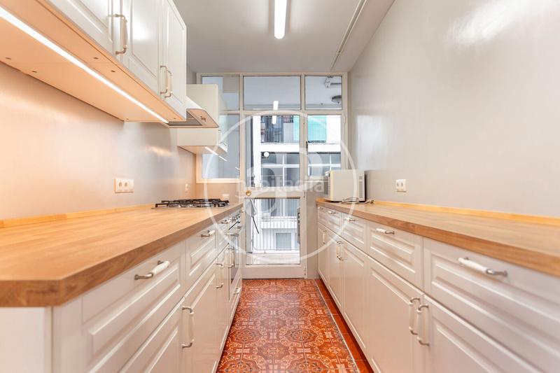 Foto a10f9ead-4a75-4ba9-ba71-92b770bbc4af. Location appartement avec chauffage parking dans Sant Francesc Valencia