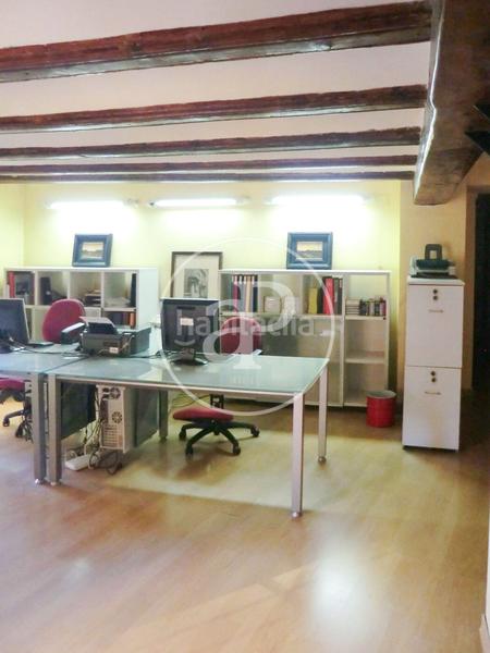 Foto facbbc99-487f-4a47-abaa-3f7e72d68619. Piso estudiooficina en venta en el carmen en El Pilar Valencia