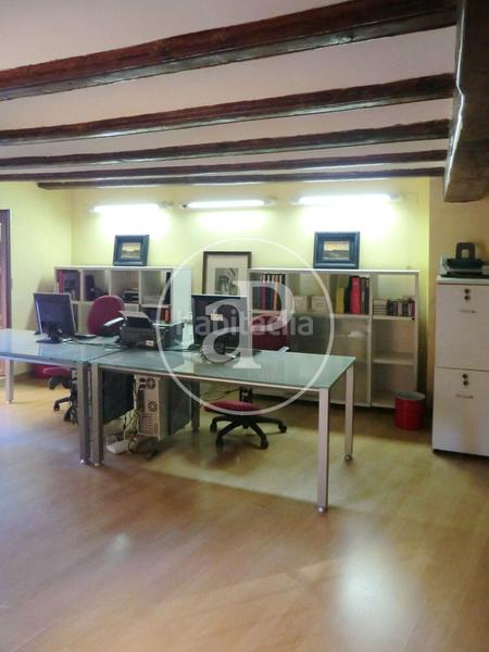 Foto fb28d56f-fc63-4190-9168-9057b9cdef3f. Piso estudiooficina en venta en el carmen en El Pilar Valencia