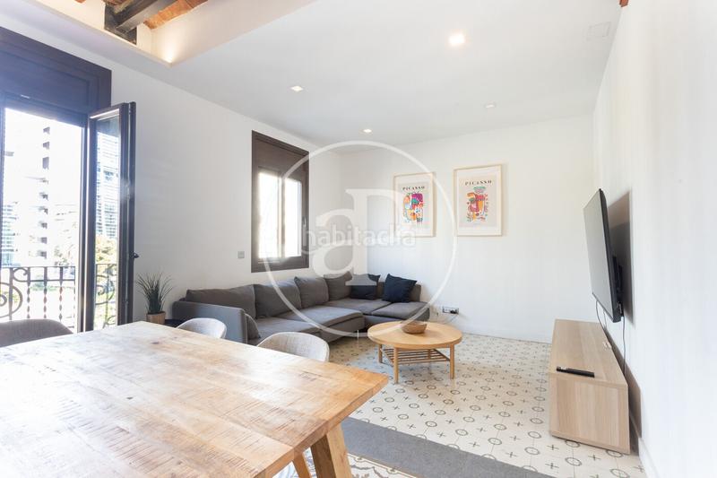 Foto b555a982-7193-47ce-92f0-ac56c2460ef2. Alquiler piso  en alquiler de tres habitaciones dobles en calle valencia eixample esquerra en Barcelona