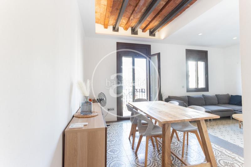 Foto bc87281b-ee5d-4476-a8a8-e12f35e6262e. Alquiler piso  en alquiler de tres habitaciones dobles en calle valencia eixample esquerra en Barcelona