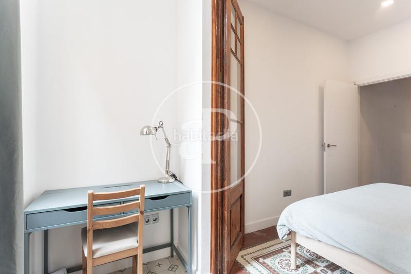 Foto c49e35a6-9717-40b0-980a-021e033be331. Alquiler piso  en alquiler de tres habitaciones dobles en calle valencia eixample esquerra en Barcelona