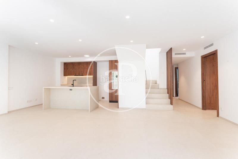 Foto 05f4b373-4d56-431a-b615-bab3a0fde10e. Àtic amb calefacció aparcament a Centre - Estació Sant Cugat del Vallès