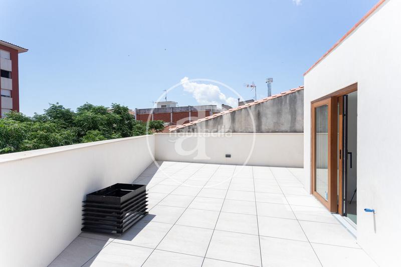 Foto c3d58516-786f-4cff-8b5b-1961147445ba. Àtic amb calefacció aparcament a Centre - Estació Sant Cugat del Vallès