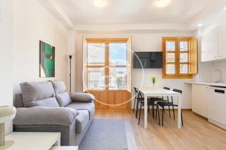 Location Appartement  C/ de la beneficència. Piso en alquiler en el carmen