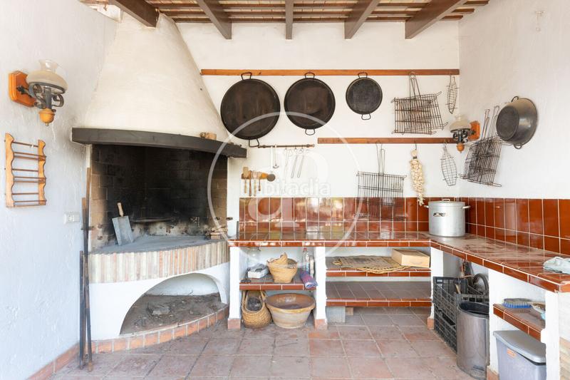 Foto 1262fbb9-b7e3-480f-94ba-013a2ea5254e. Casa  en venta en Los Pinares-La Masia Bétera