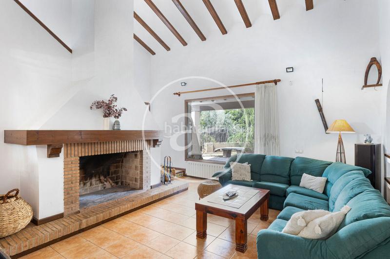 Foto 1434bd46-b869-48f1-8be6-bef3992d0416. Casa  en venta en Los Pinares-La Masia Bétera