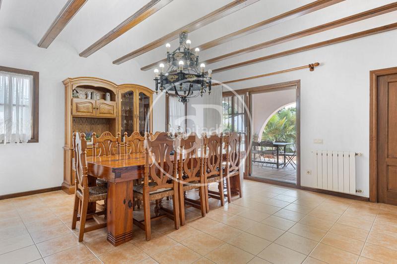 Foto 300a38c1-656c-41c8-a604-f8aec2eed514. Casa  en venta en Los Pinares-La Masia Bétera