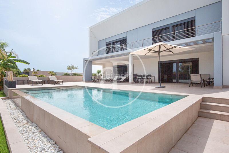 Foto 741a3c21-f6ad-4967-b9f0-ba66584be334. Casa chalet independiente en venta en Almenara