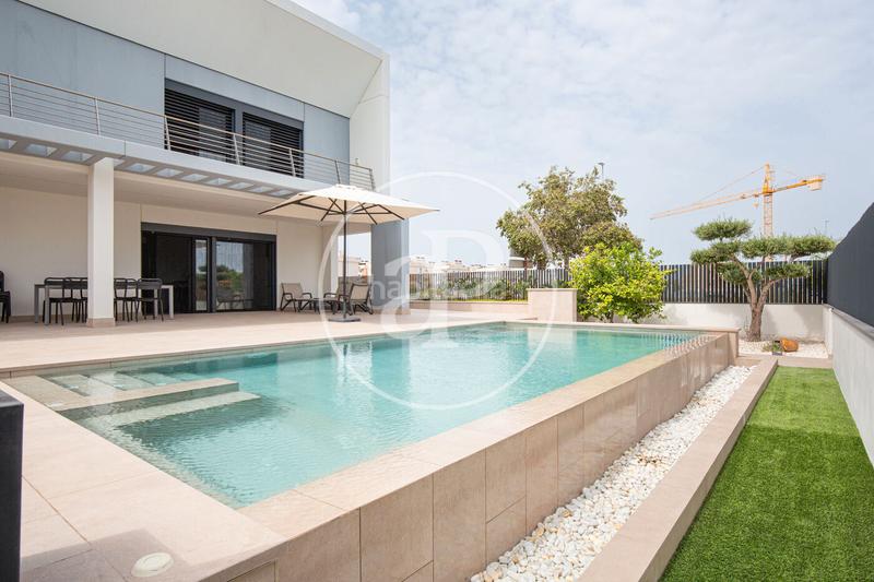 Foto acdd6a61-c5a1-4935-a42f-26caf0635734. Casa chalet independiente en venta en Almenara