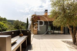 Haus in La Floresta. Casa en venta en la floresta  sant cugat
