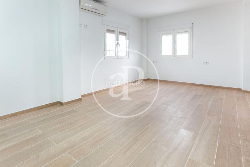 Foto 3e0d254f-d03d-492b-942d-079246aeb91d. Casa chalet urbano en venta en Cheste