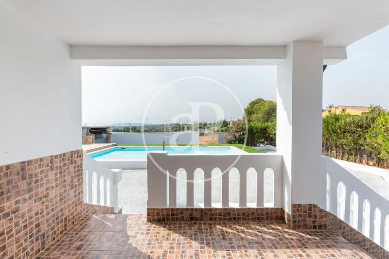 Foto 46a9ee69-965c-4502-a377-43b76afde538. Casa chalet urbano en venta en Cheste