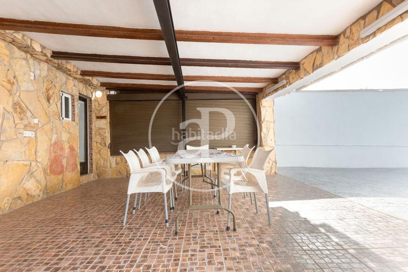 Foto 74327e7e-7f8c-4700-9ded-0f220853af9c. Casa chalet urbano en venta en Cheste