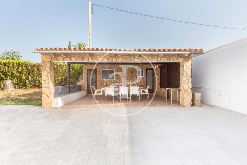 Foto ae1ca086-07ea-4079-891f-f5d362a6e7b3. Casa chalet urbano en venta en Cheste