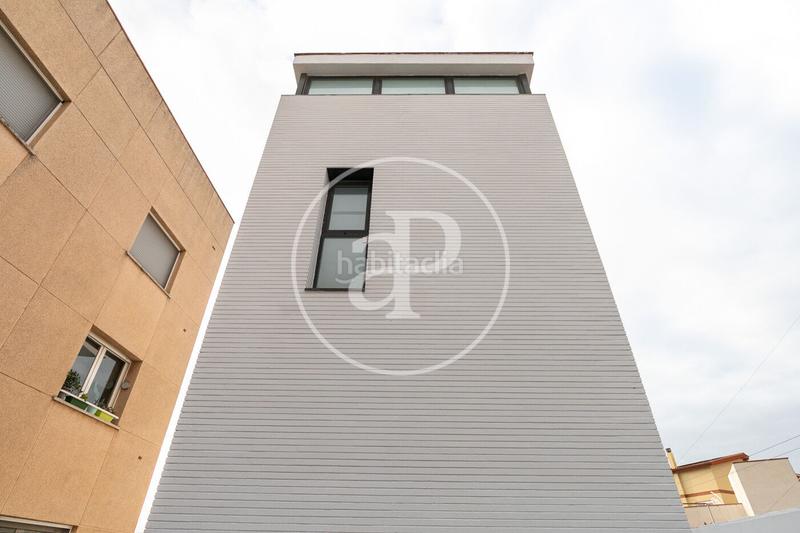 Foto 51eebc7a-ff9b-4a15-ab01-3c705990fd65. Affitto casa bifamiliare con riscaldamento parcheggio in Sant Just Desvern