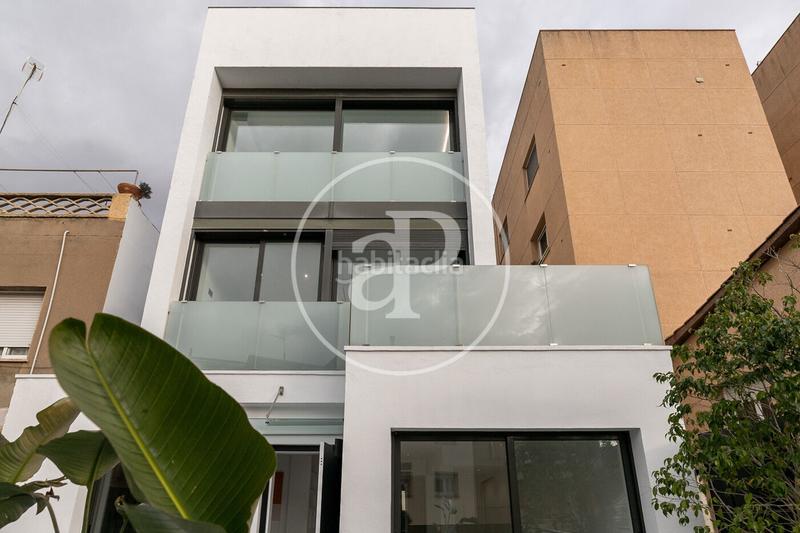 Foto f9e6cfa1-4789-41f9-9628-ee71d8777e7c. Affitto casa bifamiliare con riscaldamento parcheggio in Sant Just Desvern