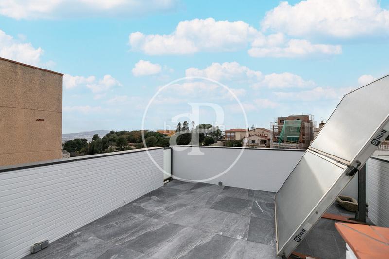 Foto 7b8ff479-6806-4a3e-9b72-c4edbd9dc712. Alquiler casa pareada casa en alquiler en la miranda, en Sant Just Desvern