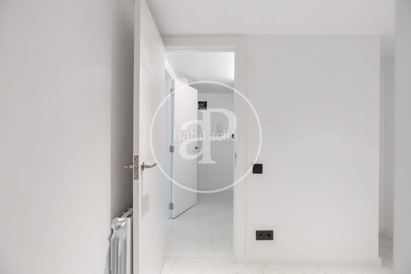 Foto b1fe3e09-0194-427e-ad31-fbdc460df7c1. Alquiler casa pareada casa en alquiler en la miranda, en Sant Just Desvern