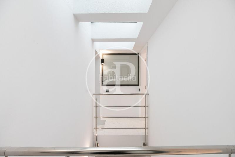 Foto a9ac802c-6718-4c51-9712-6cad431c076f. Location maison jumelée avec chauffage parking dans Sant Just Desvern